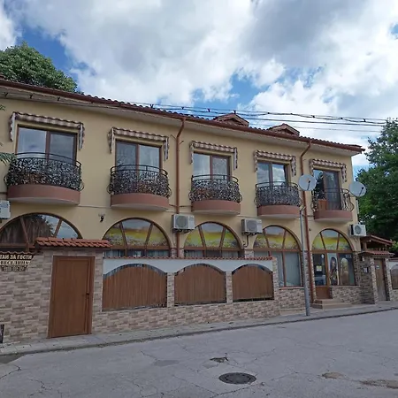 Veselina Loft