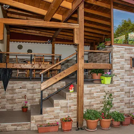 Veselina Loft Apartment Hisarya