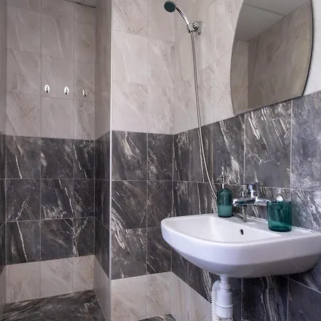 Veselina Loft דירה היסריה
